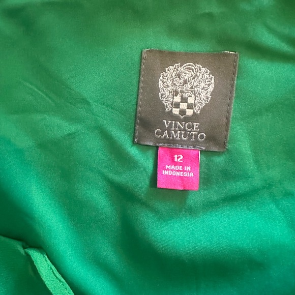 NWT‼️ VINCE CAMUTO Shift Dress with Bell Sleeves Size 12 - Picture 6 of 7